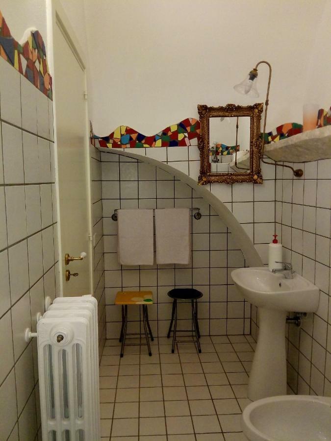 B&b Altrov'è Parabita Esterno foto
